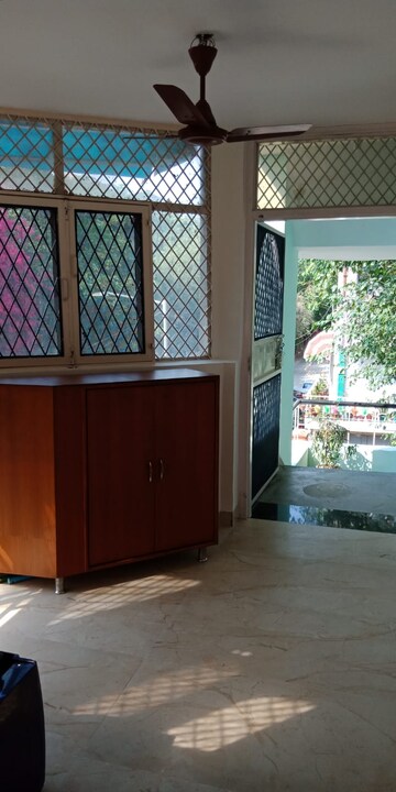 Room in 3 BHK Apartment at K.M. Apartments, Sector 3 Dwarka – for Rent