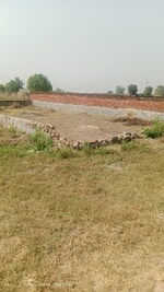 900 Sq.Ft. Plot in Dalelpur Village