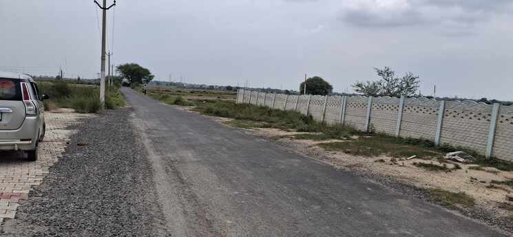 undefined, jewar  102 Sq.Yd. Plot In Jewar Greater Noida 8897148
