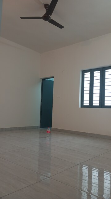 Room in 2 BHK Independent House at Sector 92 – for Rent