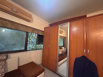 Furnished Amenities in 1 BHK Apartment at Mahim West – for Rent