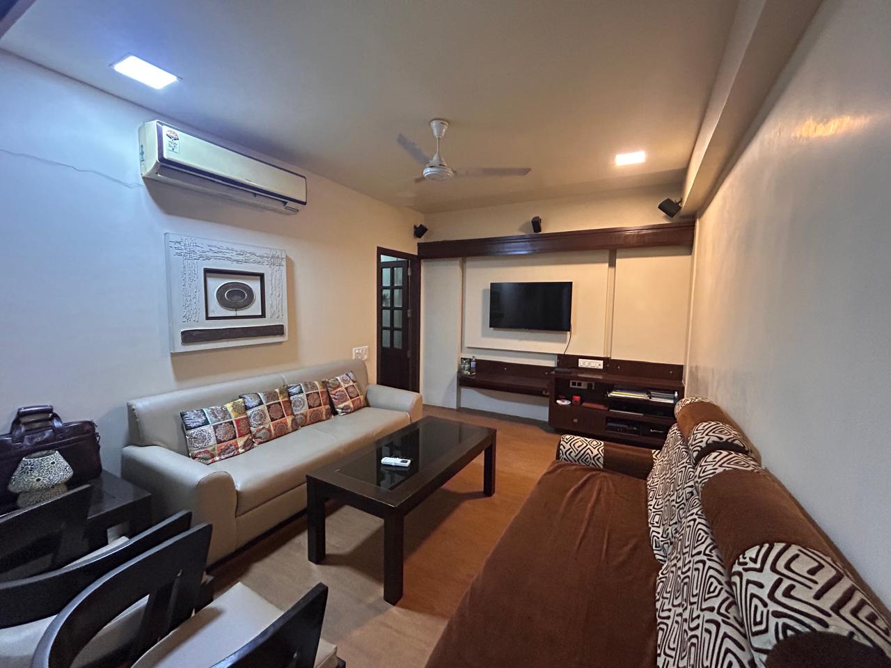 1 BHK + Pooja Room,Study Room Apartment For Rent in Mahim West