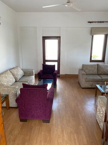 Living Room in 1 BHK Apartment at Golf Links – for Rent