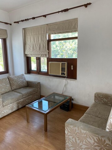 Living Room in 1 BHK Apartment at Golf Links – for Rent