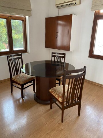 Living Room in 1 BHK Apartment at Golf Links – for Rent