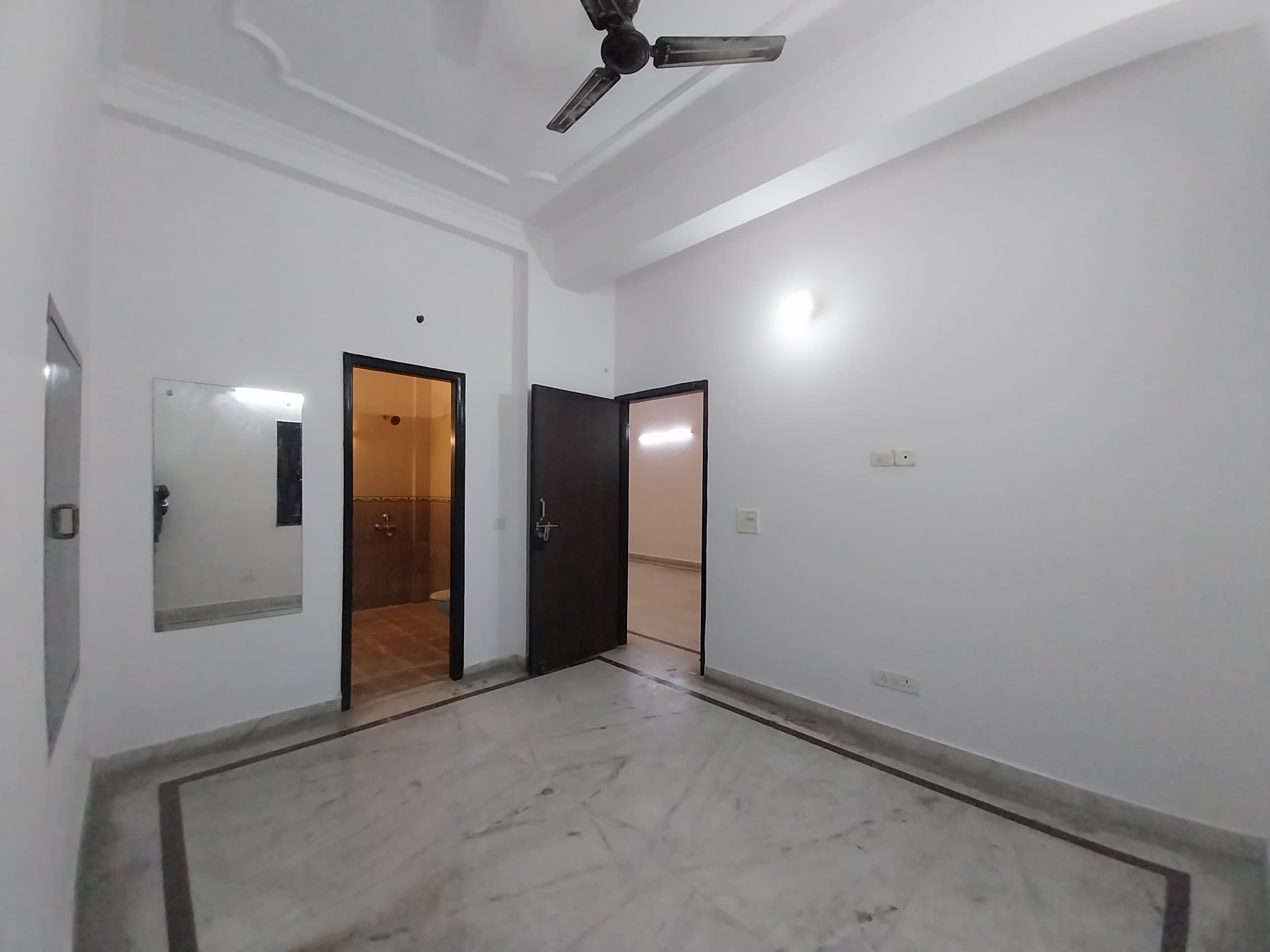 3 BHK + Servant Room Builder Floor For Rent in Sector 92