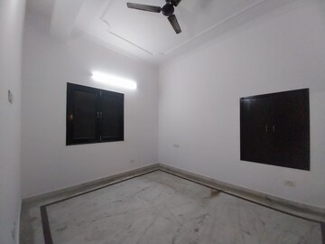 Bedroom in 3 BHK Builder Floor at Sector 92 – for Rent