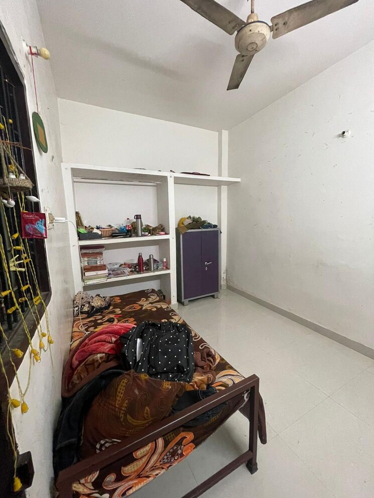 Room, gomti nagar Pg For Girls In Gomti Nagar 8897225