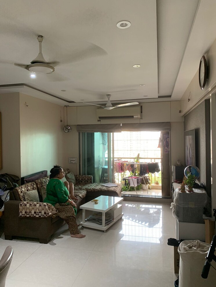 Living Room, mahaveer-jeevan-deep 3 Bedroom 1100 Sq.Ft. Apartment In Kandivali West Mumbai 8897231