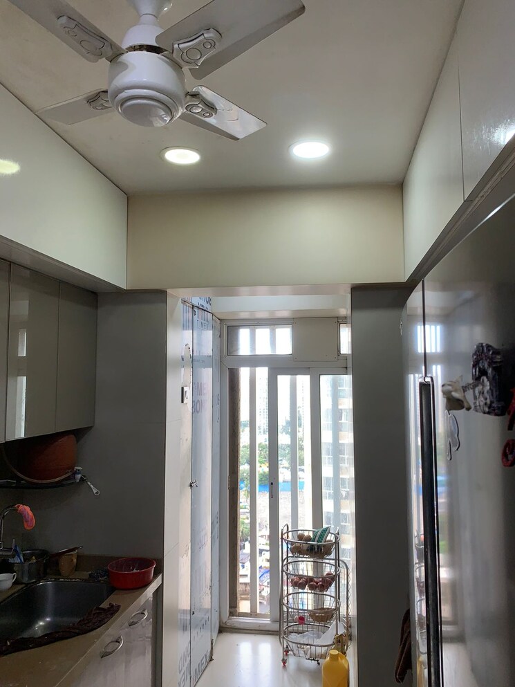 Kitchen, mahaveer-jeevan-deep 3 Bedroom 1100 Sq.Ft. Apartment In Kandivali West Mumbai 8897231