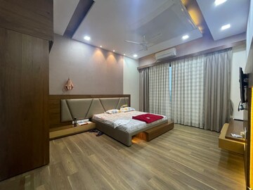 Bedroom in 4 BHK Apartment at Windsor Grande Residences, Andheri West – for Rent