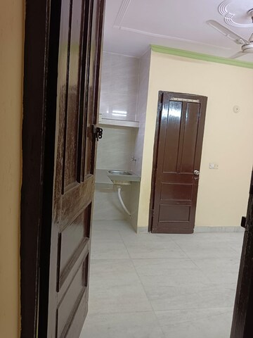 Studio Builder Floor For Rent in Lajpat Nagar 4