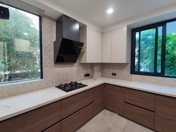 Kitchen in 3.5 BHK Apartment at Defence Colony – for Rent