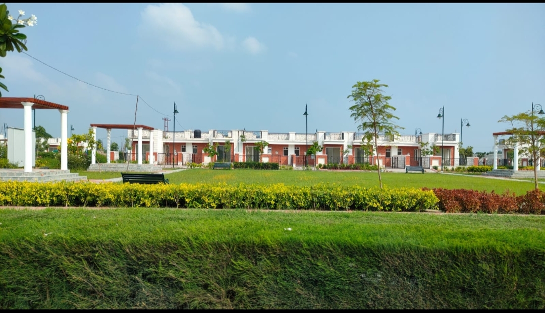 Plot For Sale in Eldeco Imperia