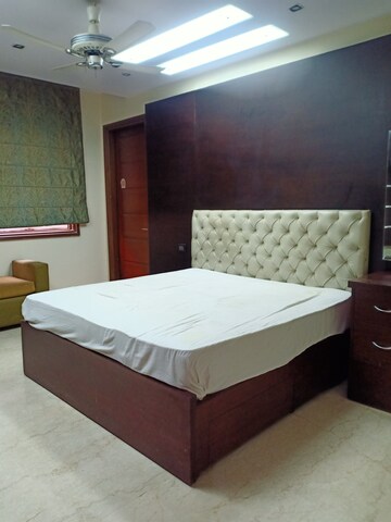 Bedroom in 4 BHK Apartment at Panchsheel Park – for Rent