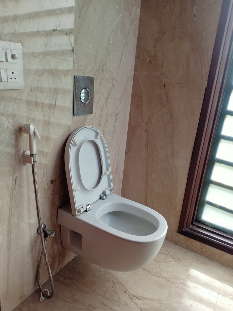 Bathroom, panchsheel park 4 Bedroom 4500 Sq.Ft. Apartment In Panchsheel Park Delhi 8897266