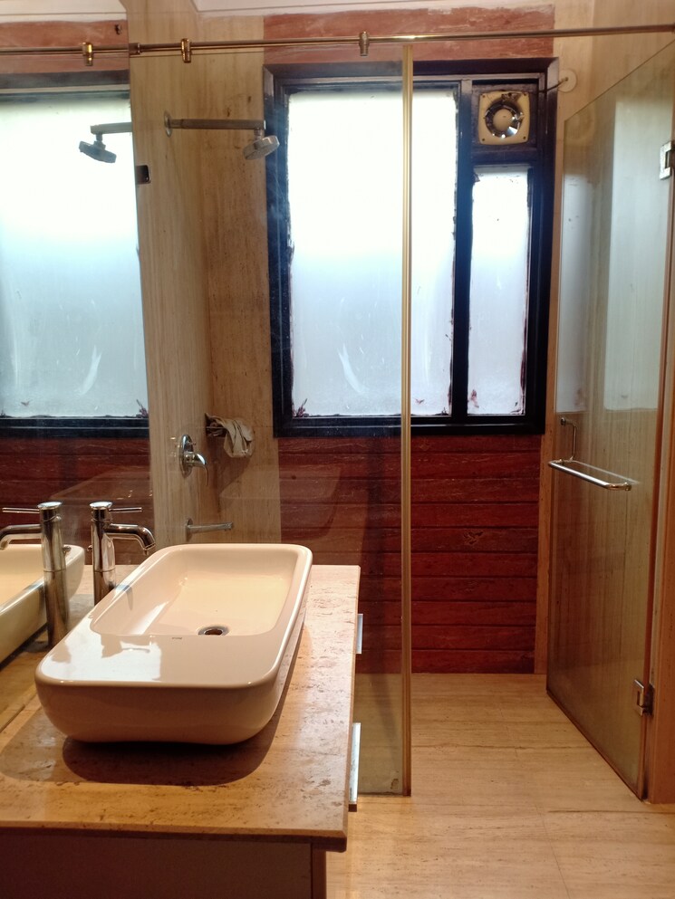 Bathroom, panchsheel park 4 Bedroom 4500 Sq.Ft. Apartment In Panchsheel Park Delhi 8897266