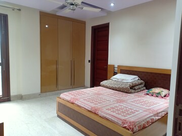 Bedroom in 4 BHK Apartment at Panchsheel Park – for Rent