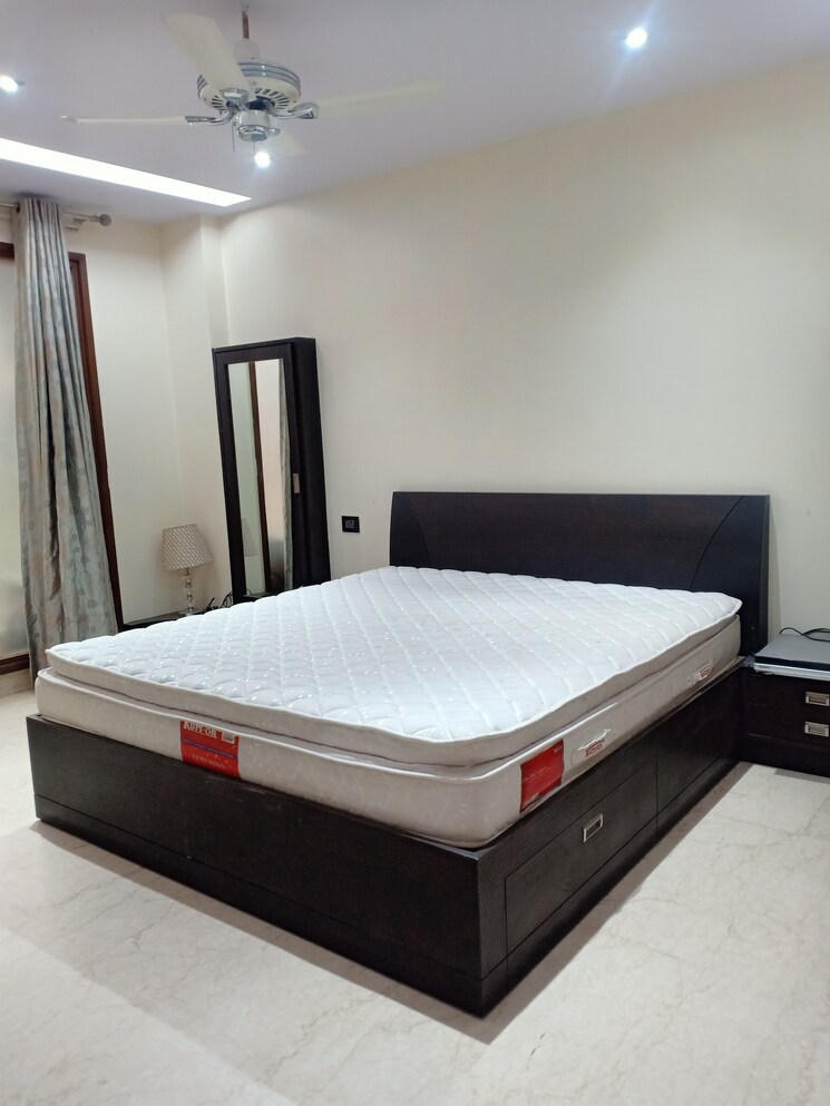 Bedroom, panchsheel park 4 Bedroom 4500 Sq.Ft. Apartment In Panchsheel Park Delhi 8897266
