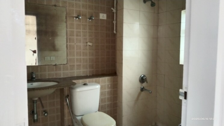 Bathroom, unitech-downtown 3.5 Bedroom 1980 Sq.Ft. Apartment In Rajarhat New Town Kolkata 8897295