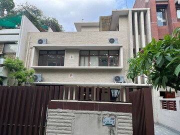 5 BHK Independent House – Exterior View View at Golf Links - for Rent