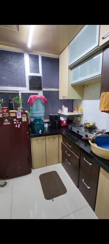 Master Bedroom in 1 BHK Apartment at Worli – for Rent