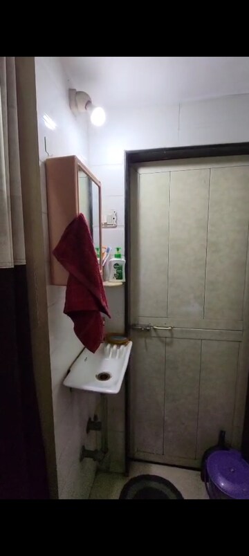 Bathroom in 1 BHK Apartment at Worli – for Rent