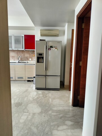 Room in 4 BHK Penthouse at Panchsheel Park – for Rent