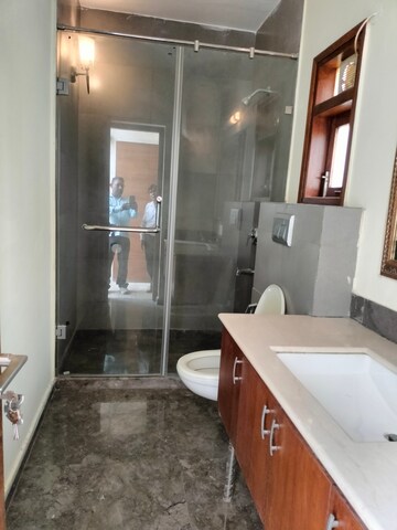 Attached Bathroom in 4 BHK Penthouse at Panchsheel Park – for Rent