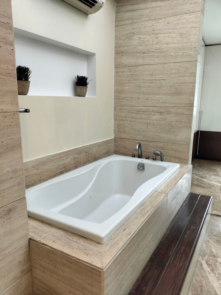Bathroom, panchsheel park 4 Bedroom 5500 Sq.Ft. Penthouse In Panchsheel Park Delhi 8897294