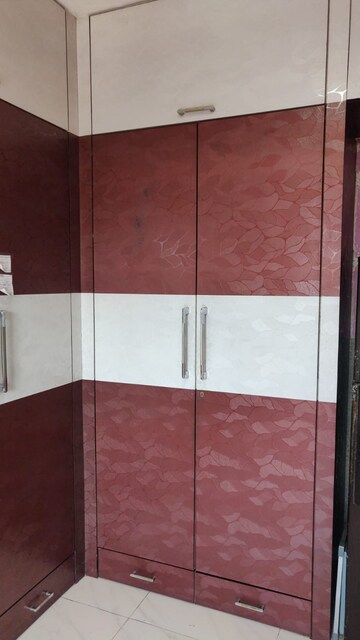 Furnished Amenities in 2 BHK Apartment at Sindhu Apartment Sion, Sion – for Rent