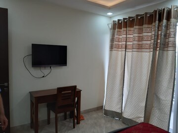 Master Bedroom in 3 BHK Builder Floor at Fort View Apartments, Kalkaji – for Rent