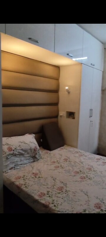 Room in 2 BHK Apartment at Rashmi Drashant, Mira Road – for Sale