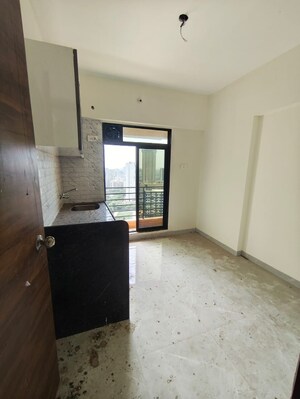 Room in 1 RK Apartment at Shree Ostwal Horizon, Mira Road – for Sale