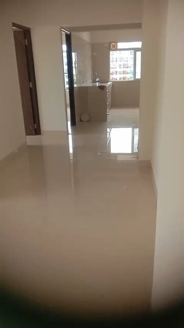 Room in 3 BHK Apartment at New India Himalaya, Andheri East – for Rent