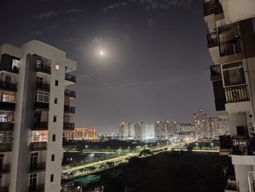 2 BHK Apartment – Exterior View View at Supertech Cape Town, Sector 74 - for Rent