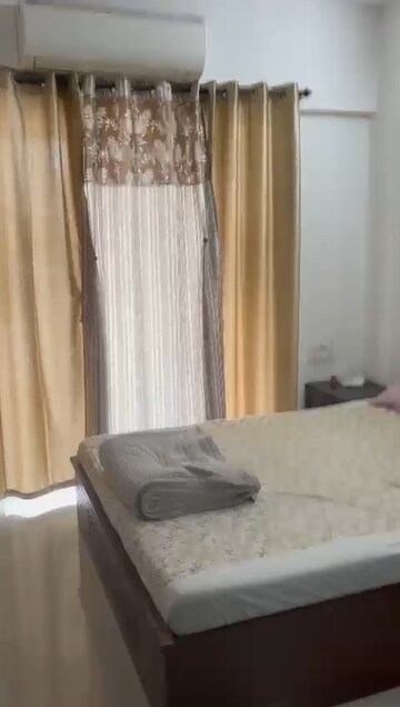 Bedroom in 2 BHK Apartment at Hubtown Hill Crest, Andheri East – for Rent