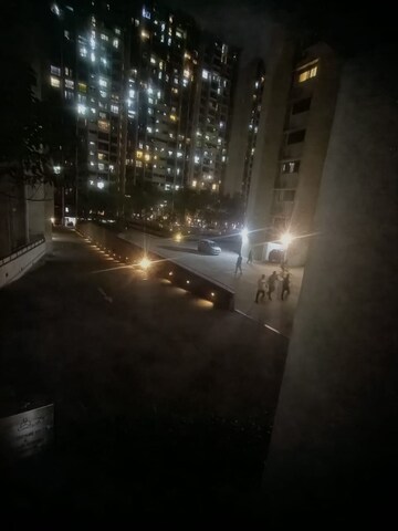 Room in 1 BHK Apartment at Sheth Vasant Oasis, Andheri East – for Rent