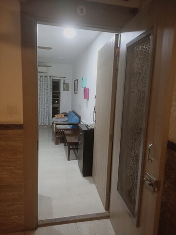 Bathroom in 1 BHK Apartment at Sheth Vasant Oasis, Andheri East – for Rent