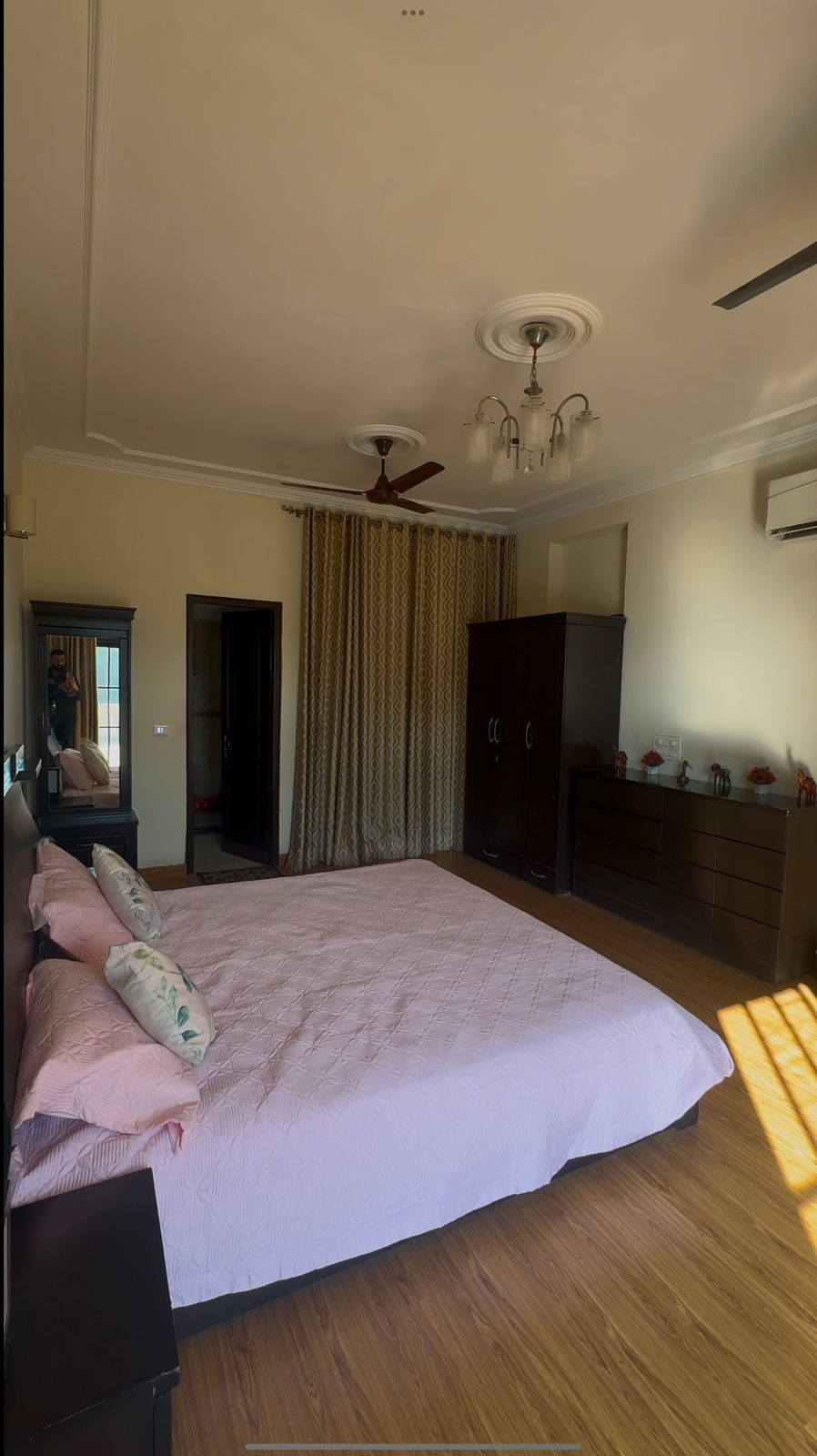 3 BHK Builder Floor For Rent in Gulmohar Park