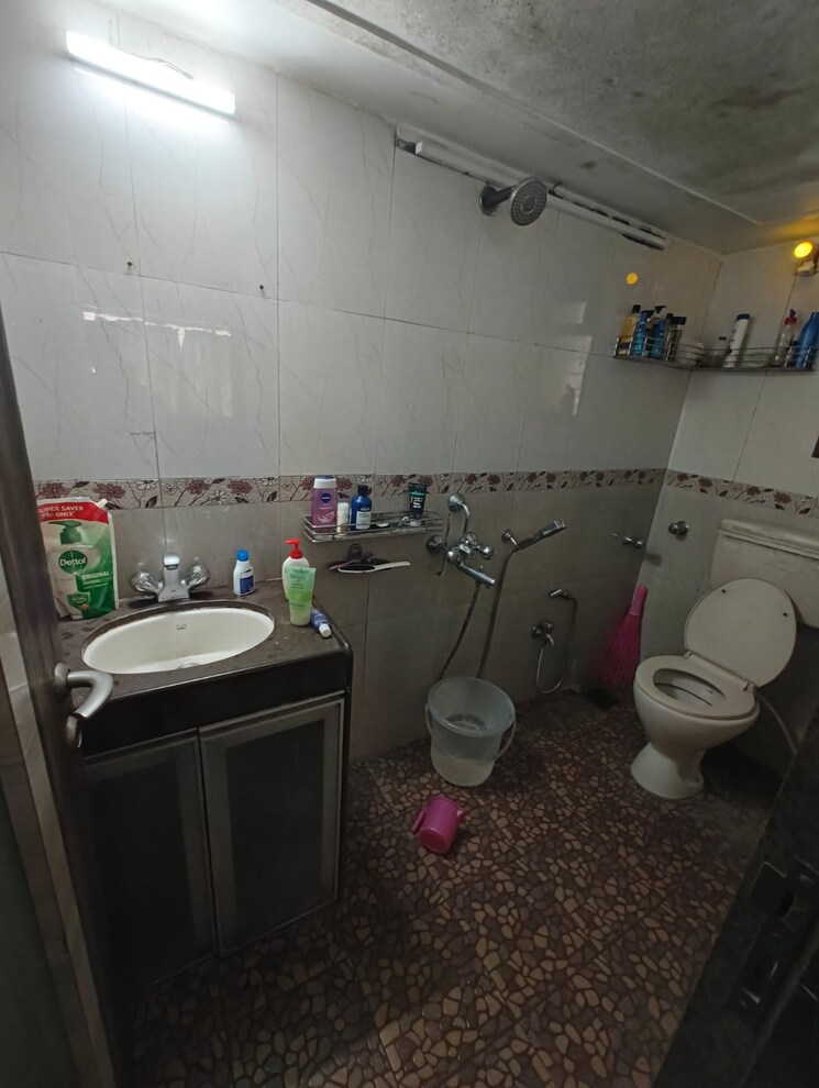 Team Area, panju-mahal 3 Bedroom 1365 Sq.Ft. Apartment In Bandra West Mumbai 8897377