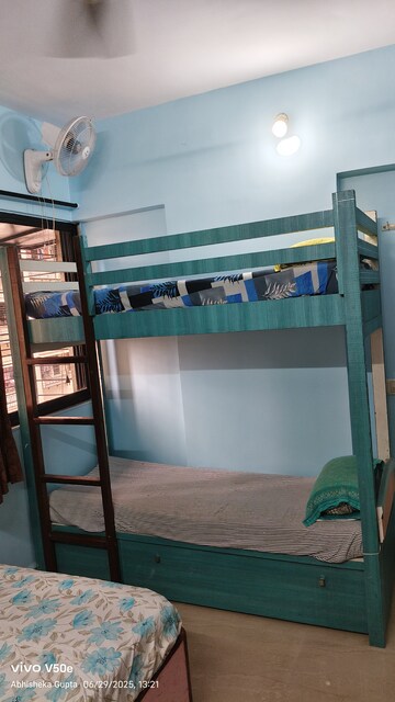Bedroom in 1 BHK Apartment at Siddhivinayak Darshan, Mahalaxmi – for Rent