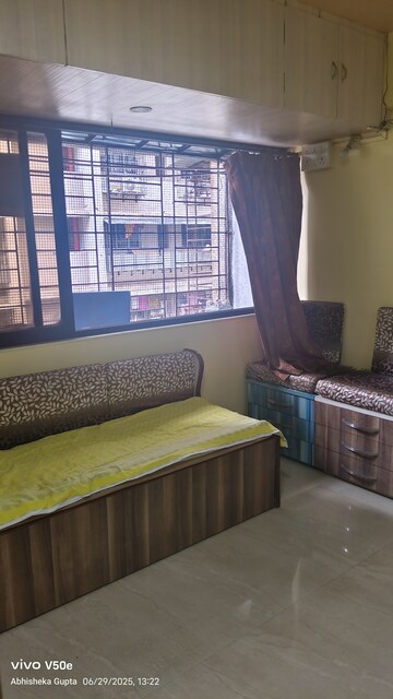Bedroom in 1 BHK Apartment at Siddhivinayak Darshan, Mahalaxmi – for Rent