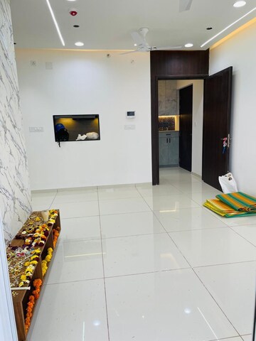 Furnished Amenities in 2 BHK Apartment at Yashwin Orrizonte, Kharadi – for Rent