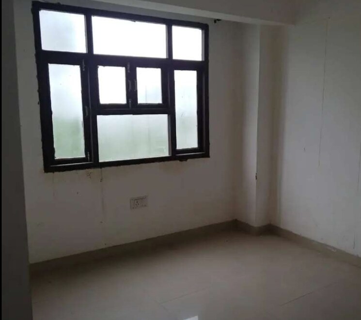 Room, hazratganj 2 Bedroom 1200 Sq.Ft. Apartment In Hazratganj Lucknow 8897405