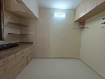 Room in 2 BHK Apartment at RNA Continental, Chembur – for Rent
