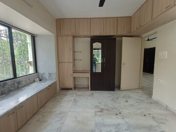 Room in 2 BHK Apartment at RNA Continental, Chembur – for Rent