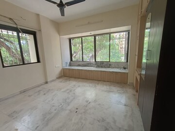 Room in 2 BHK Apartment at RNA Continental, Chembur – for Rent