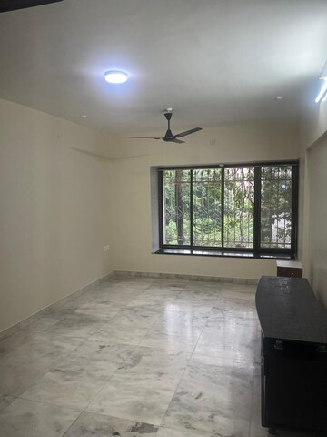 Room in 2 BHK Apartment at RNA Continental, Chembur – for Rent