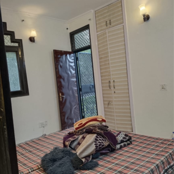 Bedroom in 2 BHK Builder Floor at Malviya Nagar – for Rent